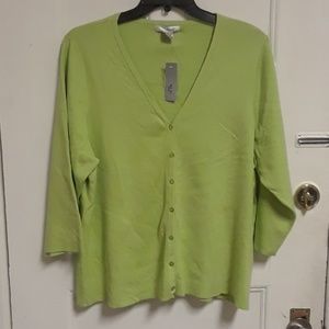 WD•N.Y.  V Neck Sweater 8